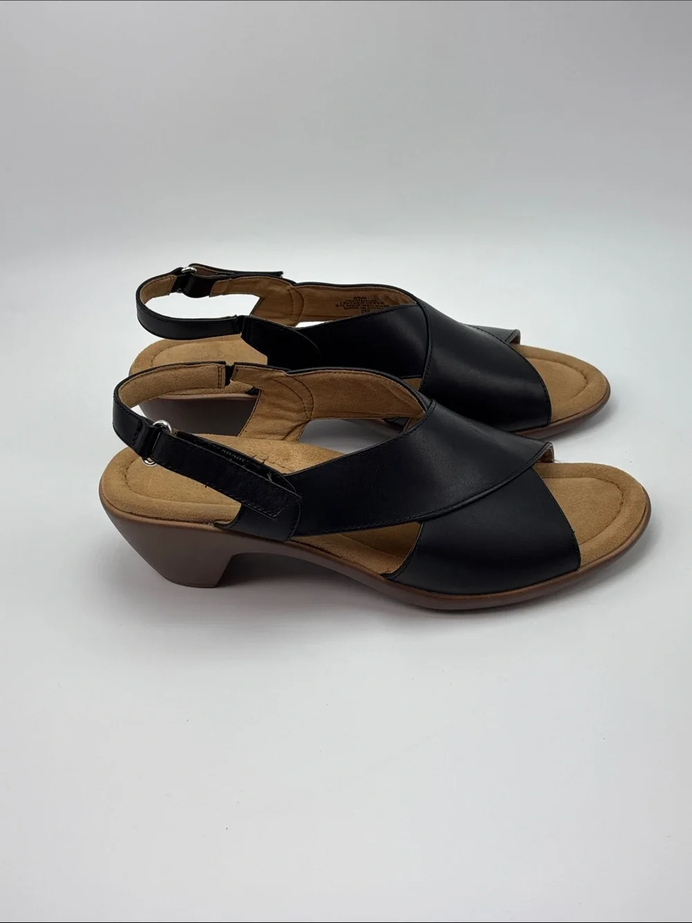 Easy Spirit Chantal Black Sandals - size 8.5